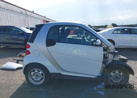 2015 Smart Fortwo Passion/Pure z USA, uszkodzony, nr VIN WMEEJ3BA3FK794355